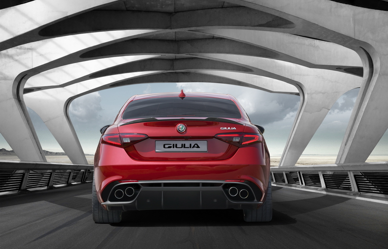 Alfa_Romeo_Giulia_HP1